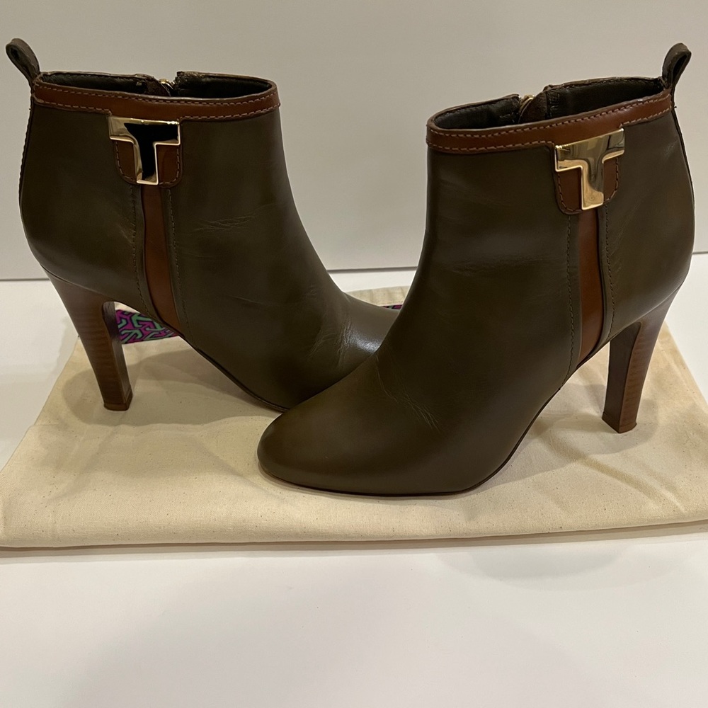 TORY BURCH Erica Equestrian Bootie - 6.5
